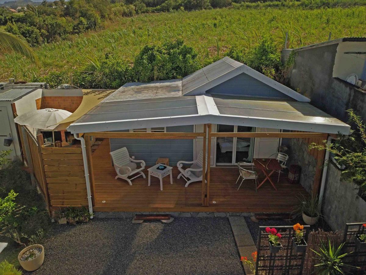 Chez Les Filles - Bungalodge Petite Île Esterno foto